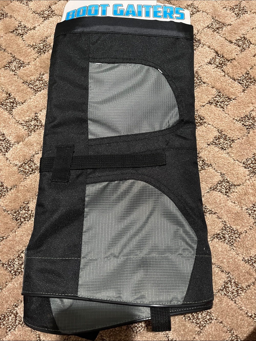 White Mountain O/S Black and Gray Boot Gaiters